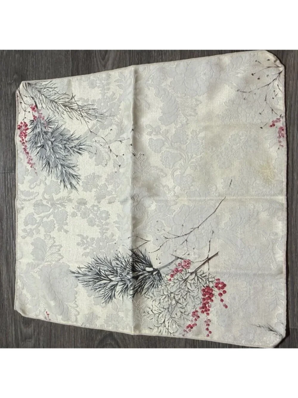 Set of 8 Wilton Court Designs Winter Pine Berries Blend Napkins 19 X 19 Holiday